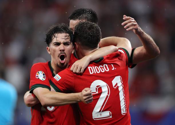 Cái chết của Diogo Jota và Andre Silva: nỗi đau không thể nguôi ngoai của Vitinha và làng bóng đá