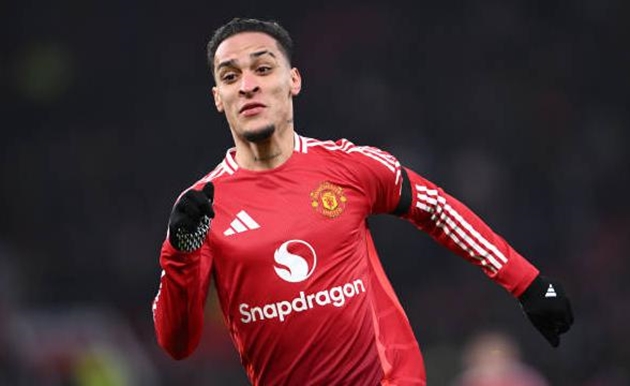 Thử thách lớn cho tân HLV và INEOS: Manchester United vẫn chưa thể thanh lý cầu thủ thừa