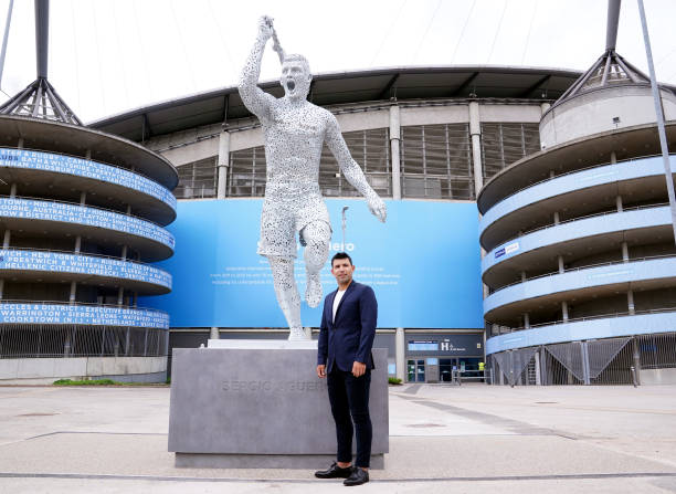 Sân vận động Etihad: Từ Điền kinh đến Biểu tượng của Manchester City
