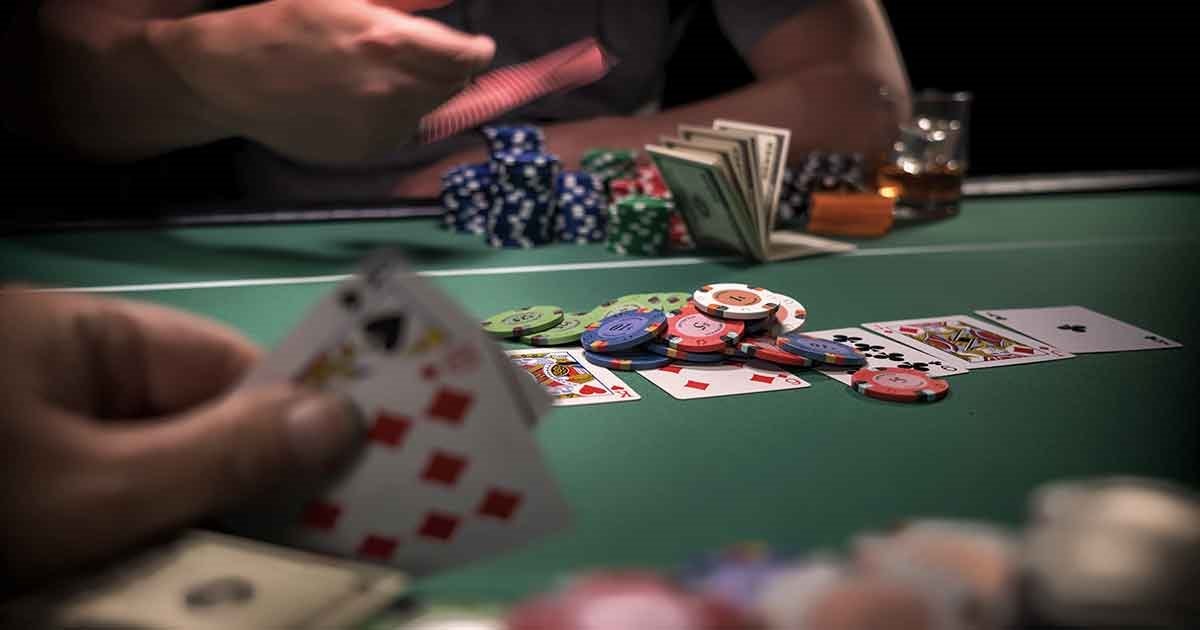 Phỏm Tá Lả Trực Tuyến – Trải Nghiệm Game Bài Dân Gian Trên Nền Tảng Online